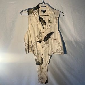 St. John's Bay Silk Vest with Palm Tree / Square Pattern Design Size XXL